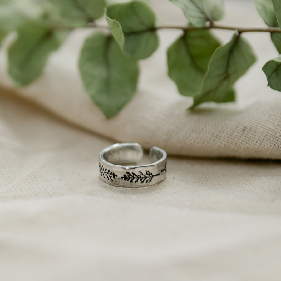 Tree Pattern Ring